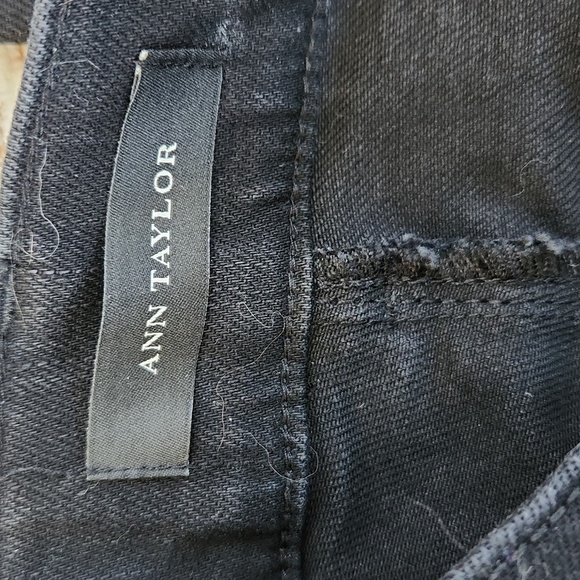 Women's Black Jeans, Ann Taylor, Size 6 - Picture 4 of 5